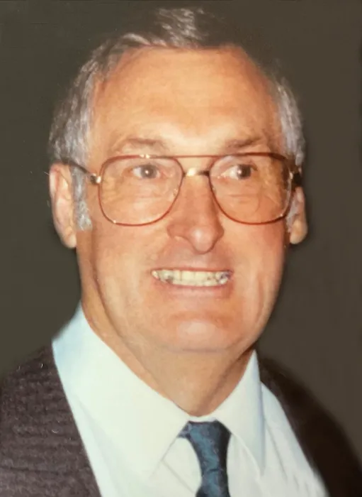 Kenneth "Ken" Hoglund