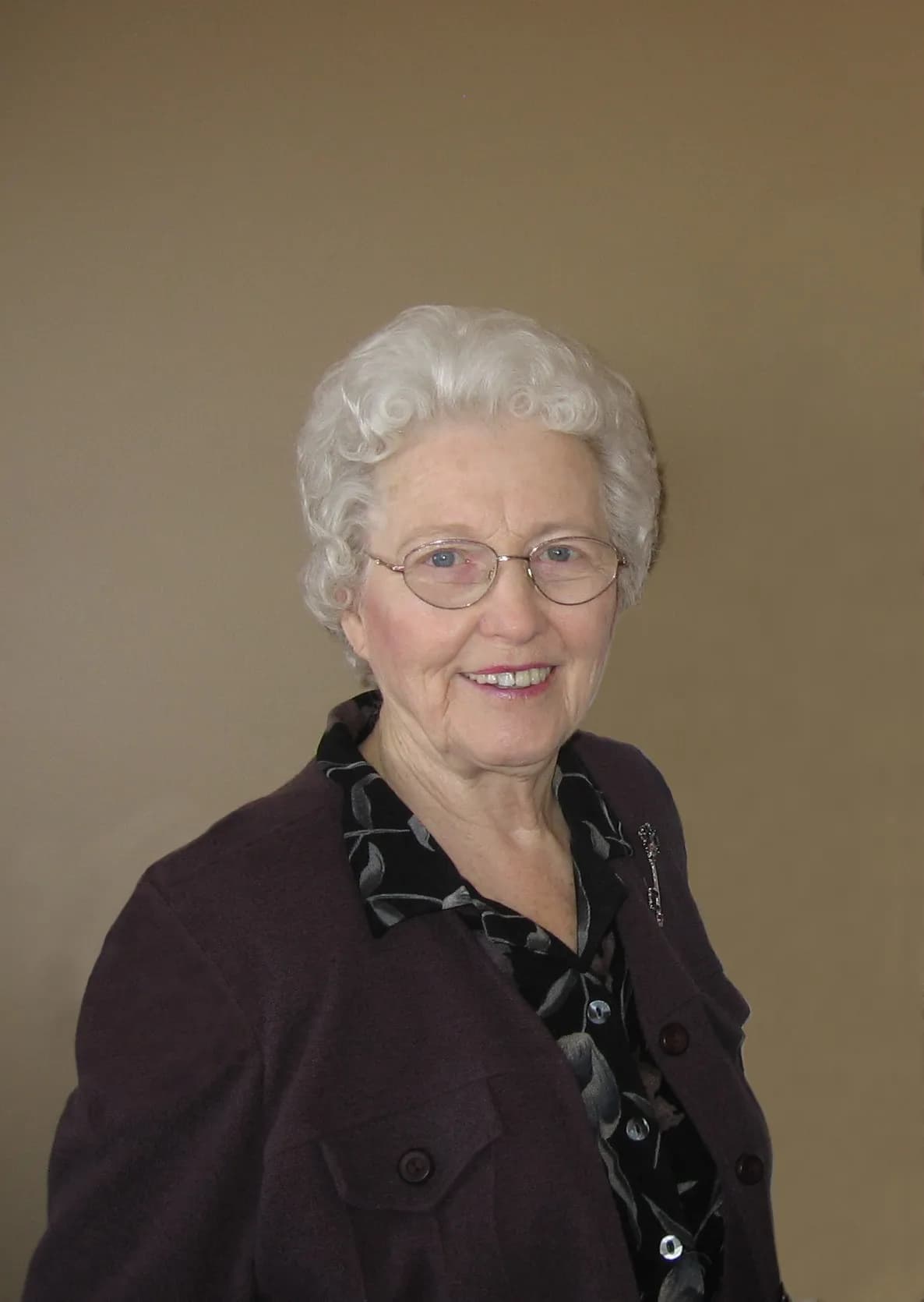 Lois Currie