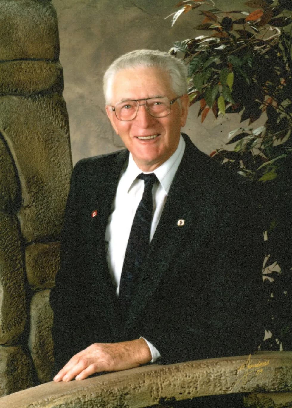 Williem "Bill" Overes